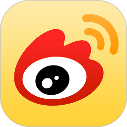 迎来老东家！东契奇热身出场与克莱拥抱致意 全场热情欢呼！